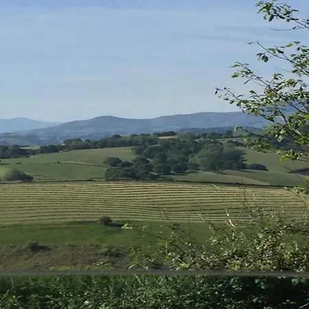 Getaway With Shared Pool Casa vacanze